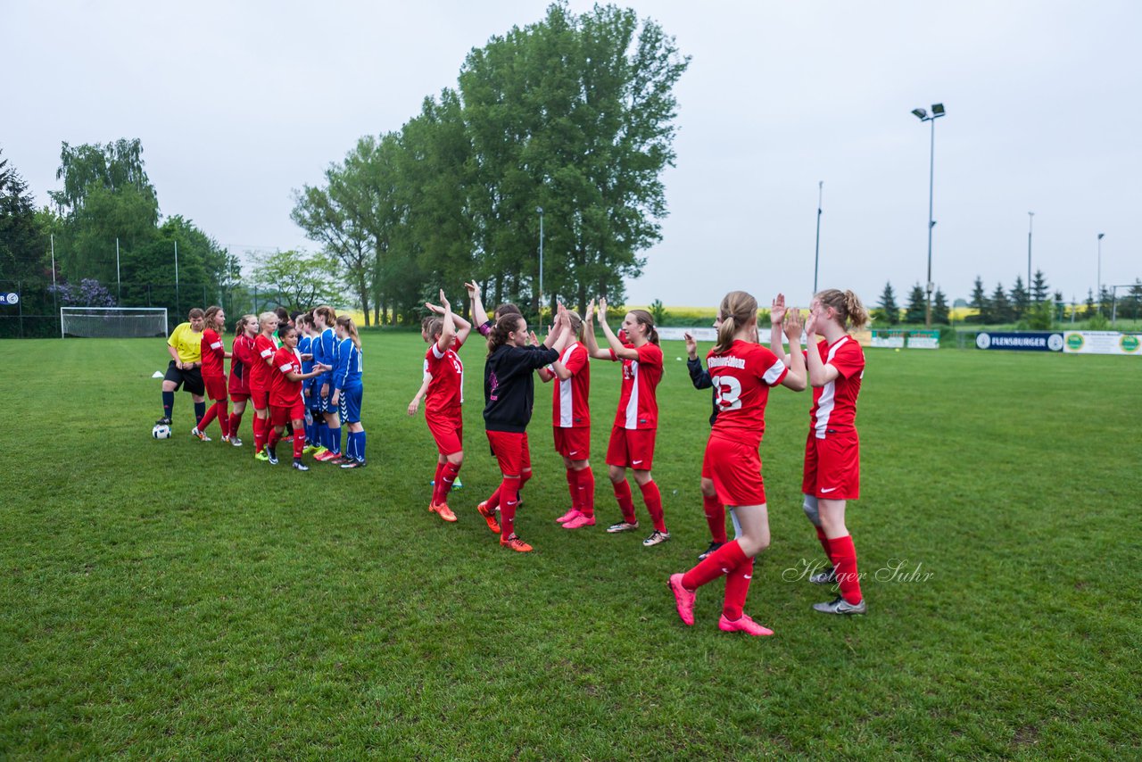 Bild 366 - wCJ SV Steinhorst/Labenz - VfL Oldesloe : Ergebnis: 18:0